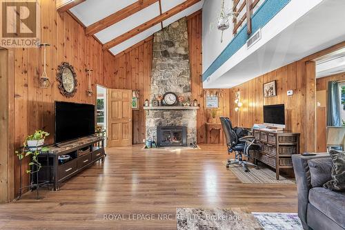 3902 Rebstock Road, Fort Erie (Crystal Beach), ON - Indoor Photo Showing Living Room With Fireplace