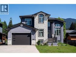 1941 Poplar Lane Revelstoke, BC V0E 2S3