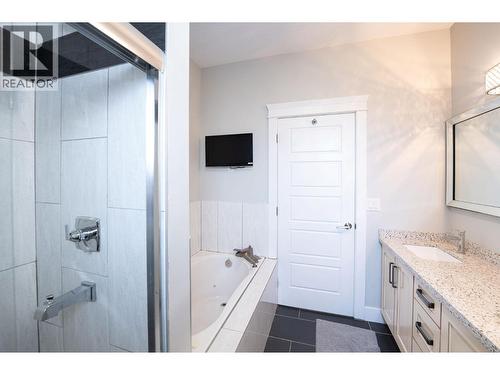 1941 Poplar Lane, Revelstoke, BC 