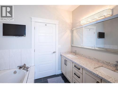 1941 Poplar Lane, Revelstoke, BC 