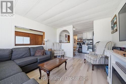 6 Juniper Lane, Belleville (Belleville Ward), ON 