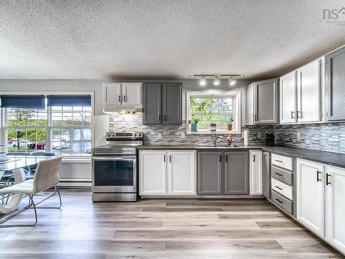 102 River Lane, Bedford, NS 
