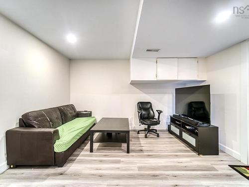 102 River Lane, Bedford, NS 