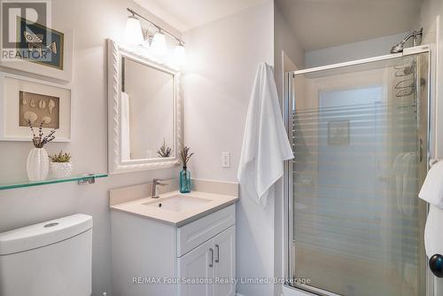Guest bathroom - 24 - 44 Trott Boulevard, Collingwood, ON 