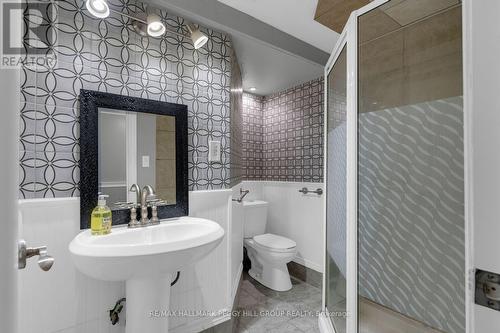242 Browning Trail, Barrie, ON 