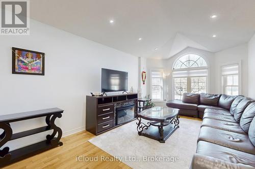 197 Mapleton Avenue, Barrie, ON 