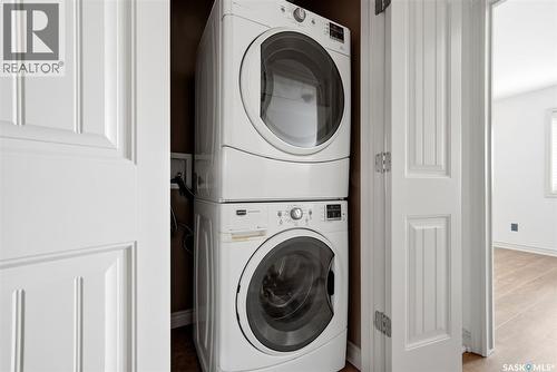 4348 Shaffer Street, Regina, SK - Indoor Photo Showing Laundry Room