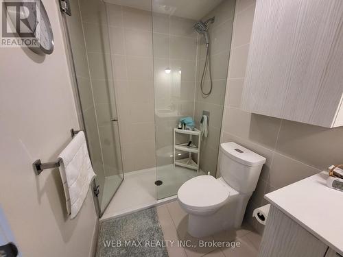 911 - 10 Deerlick Court, Toronto, ON - Indoor Photo Showing Bathroom