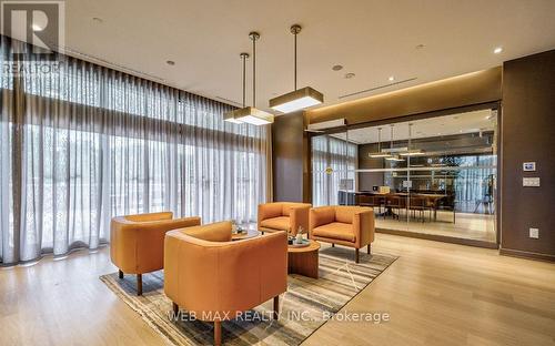 911 - 10 Deerlick Court, Toronto, ON - Indoor