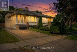 270 ROYWOOD DRIVE Toronto, ON M3A 2E6