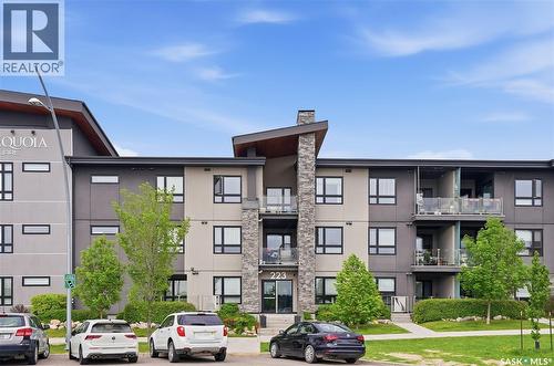 216 223 Evergreen SQUARE  Saskatoon, SK S7S 1N1