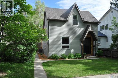 725 9Th Street E, Saskatoon, SK 