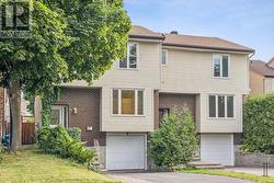 6 GILLESPIE CRESCENT  Ottawa, ON K1V 9X8