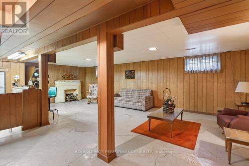 2184 Melfort Street, Ottawa, ON - Indoor
