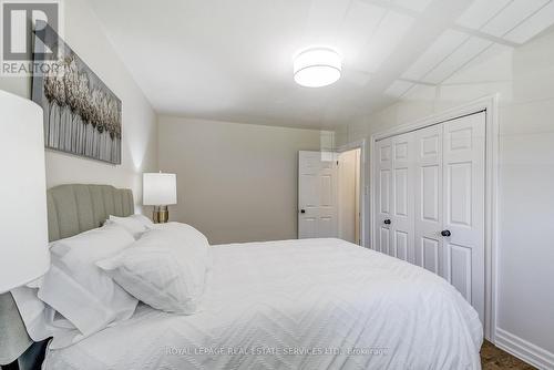 Primary Bedroom - 351 Strathcona Drive, Burlington, ON - Indoor Photo Showing Bedroom
