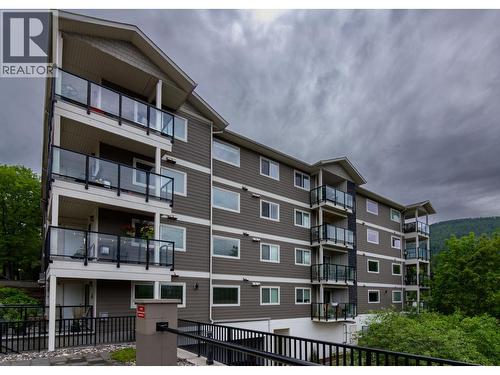 330 4 Avenue SE Unit# 402 Lot# 330  Salmon Arm, BC V1E 0E2