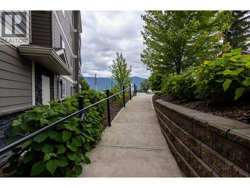 330 4 Avenue Se Unit# 402 Lot# 330, Salmon Arm, BC 