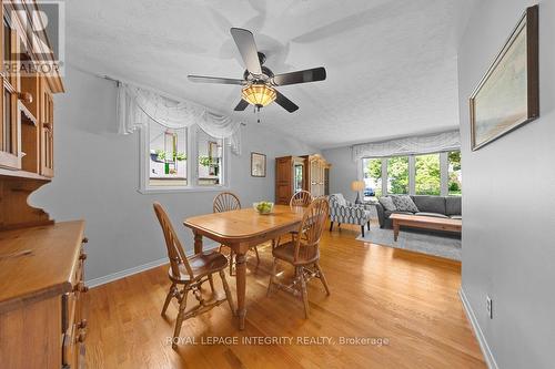 30 Biscayne Crescent, Ottawa, ON - Indoor Photo Showing Dining Room