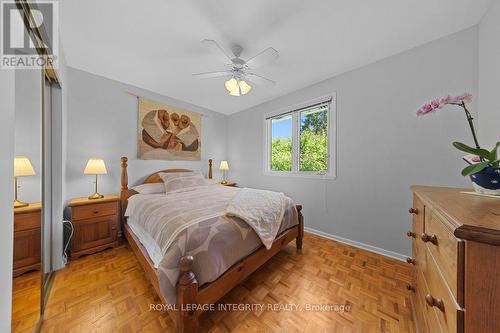 30 Biscayne Crescent, Ottawa, ON - Indoor Photo Showing Bedroom