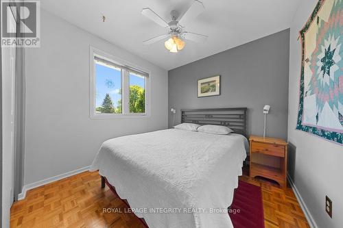 30 Biscayne Crescent, Ottawa, ON - Indoor Photo Showing Bedroom