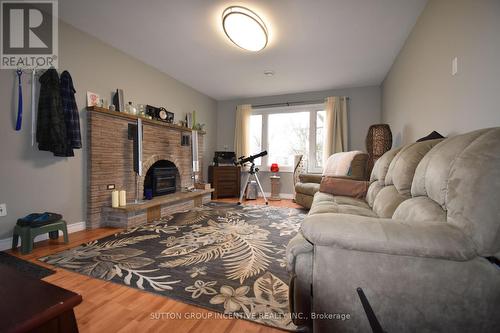 5 Lanark Crescent, St. Catharines, ON 