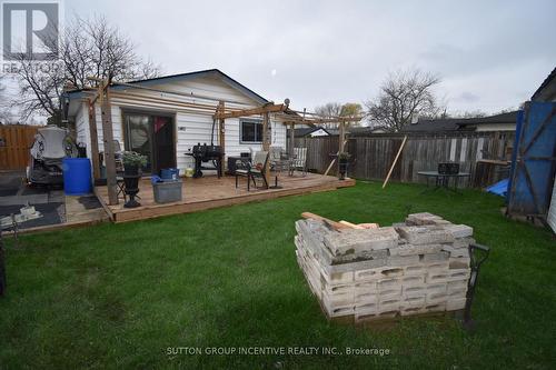 5 Lanark Crescent, St. Catharines, ON 