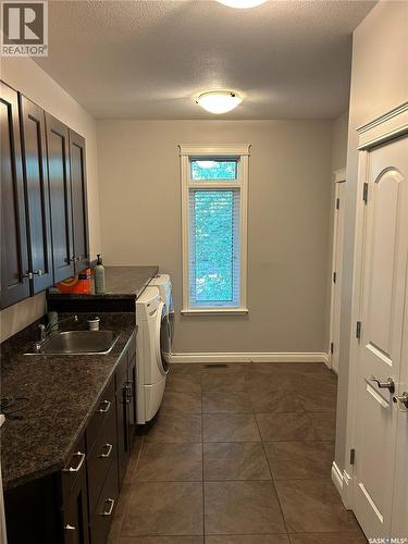 1451 1St Avenue Nw, Weyburn, SK 