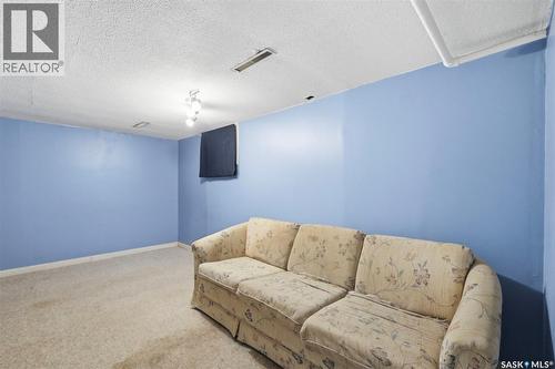 921 H Avenue N, Saskatoon, SK 