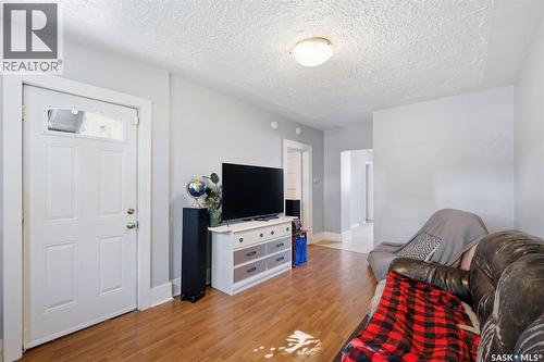 921 H Avenue N, Saskatoon, SK 