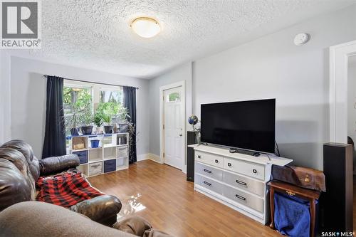 921 H Avenue N, Saskatoon, SK 