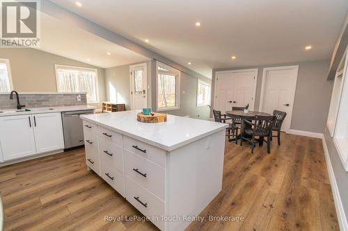 1388 Cedarpoint Road, Tiny, ON - Indoor