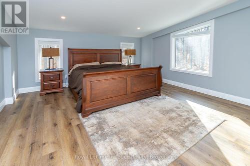 1388 Cedarpoint Road, Tiny, ON - Indoor Photo Showing Bedroom