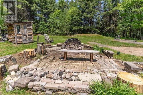 cozy fire area - 244 South Mary Lake Road, Huntsville (Stephenson), ON - Outdoor