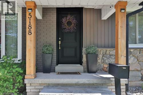 5188 Meadowhill Road, Burlington, ON - Outdoor
