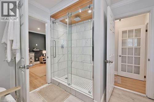 5188 Meadowhill Road, Burlington, ON - Indoor Photo Showing Bathroom