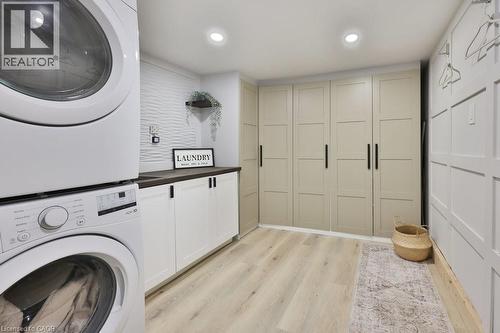 5188 Meadowhill Road, Burlington, ON - Indoor Photo Showing Laundry Room