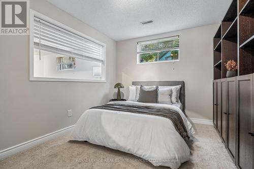 39 Liam Drive, Hamilton, ON - Indoor Photo Showing Bedroom