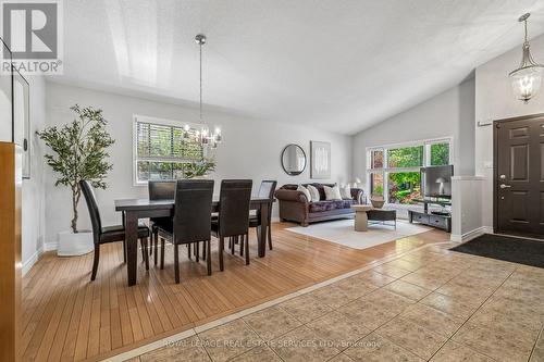 39 Liam Drive, Hamilton, ON - Indoor Photo Showing Dining Room