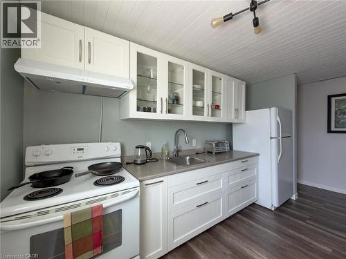 1755 King Street Unit# 9, Hamilton, ON - Indoor Photo Showing Kitchen