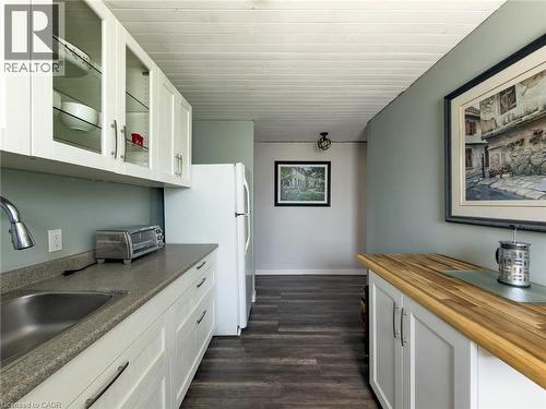 1755 King Street Unit# 9, Hamilton, ON - Indoor Photo Showing Kitchen