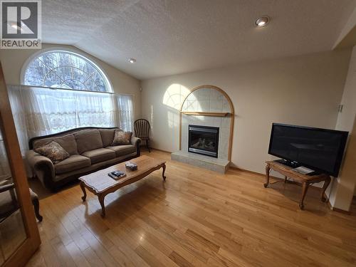142 Lowe Street, Quesnel, BC 