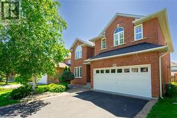 36 WILTSHIRE Place Ancaster, ON L9K 1M5
