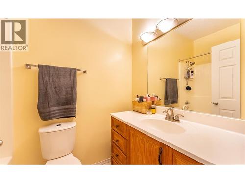 235 3Rd Avenue S, Creston, BC 