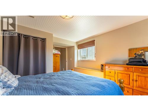 235 3Rd Avenue S, Creston, BC 