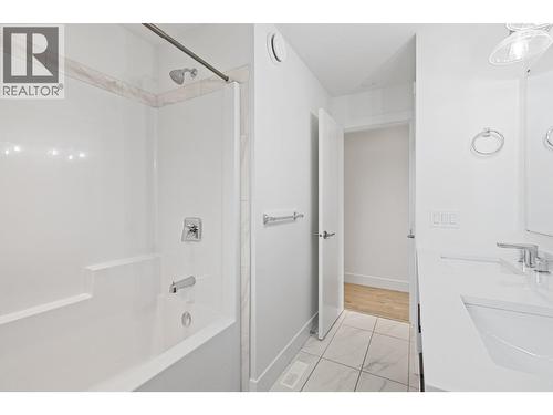 1315 Dehart Road, Kelowna, BC 