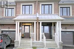 61 LAING DRIVE Whitby, ON L1P 0N6