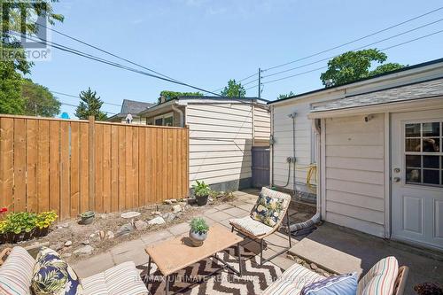 132 Hanson Street, Toronto, ON 