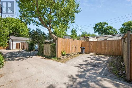 132 Hanson Street, Toronto, ON 