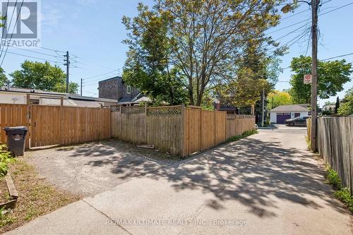 132 Hanson Street, Toronto, ON 