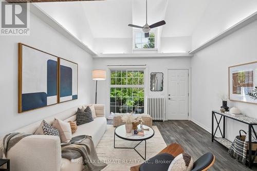 132 Hanson Street, Toronto, ON 